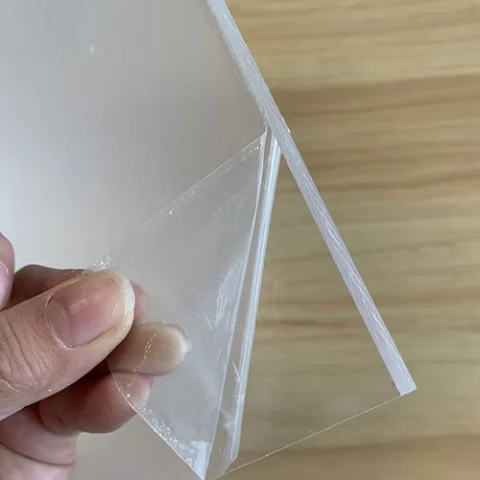 Tấm Mica trong suốt