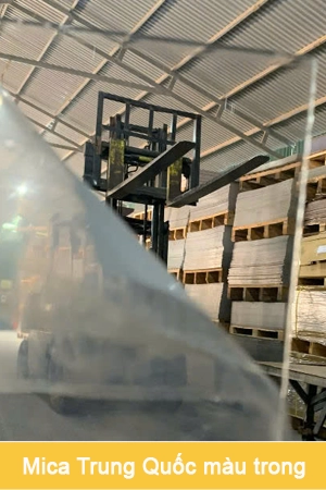 Tấm mica Trung Quốc màu trong